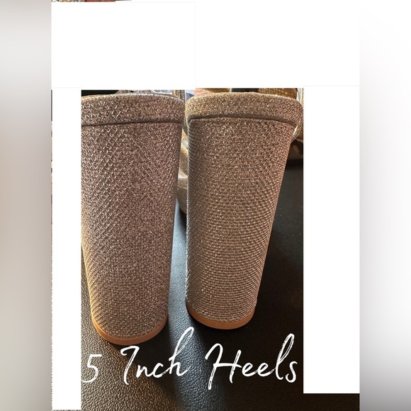 NEW Women’s Platform Chunky 5” Silver Sequined Heels Open Toe/Heel Size 8.5 - Picture 5 of 12